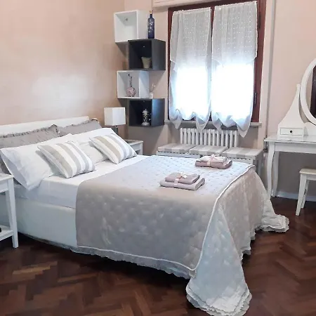 In Capannori/toskana 36318 Holiday home Capannori